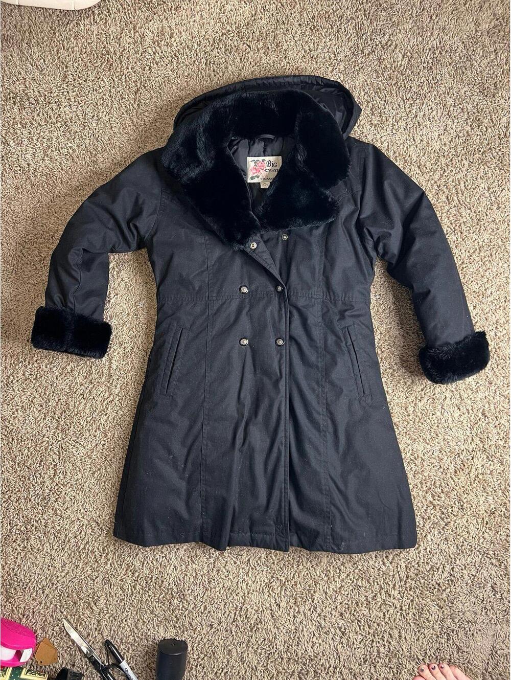 Black Vintage Big Chill fur trim coat with hood